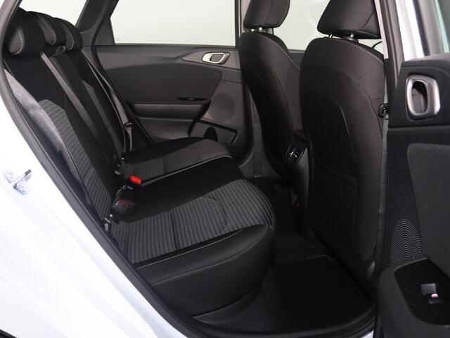 KIA CEE D Ceed SW PE DynamicLine MY25 1.5 T-GDi DCT7 (A)