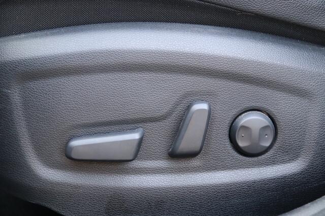 KIA CEE D Ceed 1.4 T-GDI GT-PlusLine, Voor & Achterbank Verwarmd, Stuur verwarmd, Pano, Carplay