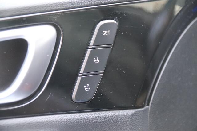 KIA CEE D Ceed 1.4 T-GDI GT-PlusLine, Voor & Achterbank Verwarmd, Stuur verwarmd, Pano, Carplay