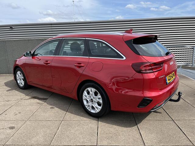 KIA CEE D Ceed Sportswagon 1.5 T-GDi DynamicLine 6-BAK TREKHAAK | NAVIGATIE | ACHTERUITRIJCAMERA