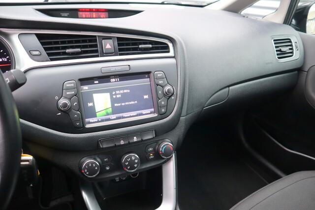 KIA CEE D 1.6 GDI First Ed. | cruise | led | navi/BT | lm.velg | dealer oh