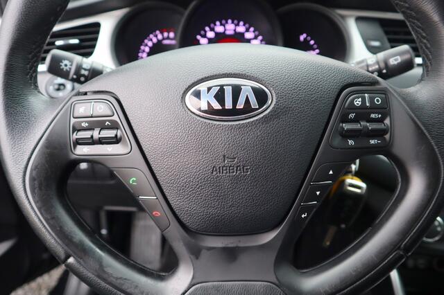 KIA CEE D 1.6 GDI First Ed. | cruise | led | navi/BT | lm.velg | dealer oh