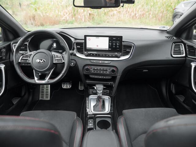 KIA CEE D Ceed 1.6 T-GDi GT Pano Virtual ACC JBL Memory