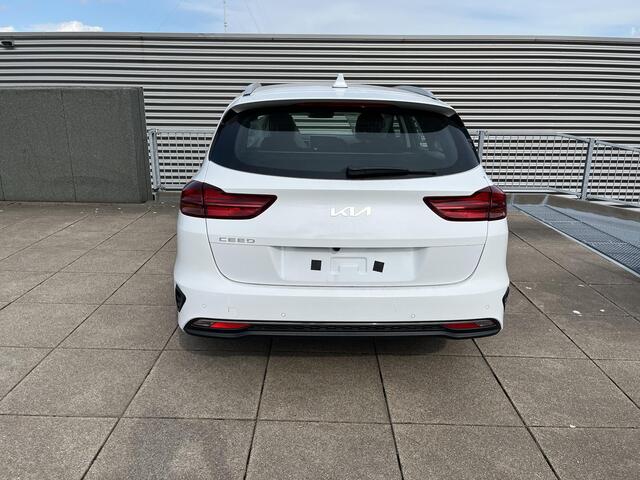 KIA CEE D Ceed 1.0 T-GDi ComfortLine 6-Bak NIEUW!!! | NAVIGATIE | ACHTERUITRIJCAMERA | LMV