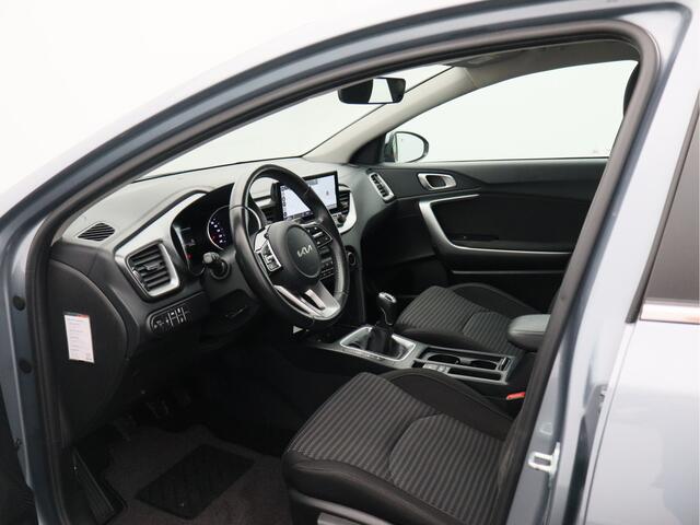 KIA CEE D Ceed Sportswagon 1.5 T-GDi DynamicLine/ lage km/ compleet!