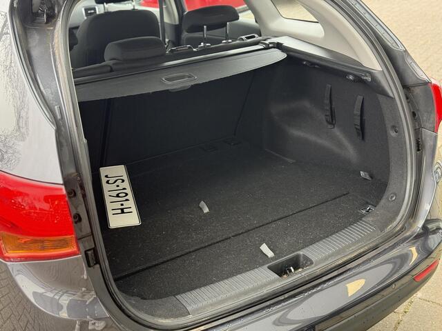 KIA CEE D cee'd Sportswagon 1.6 GDI First Edition | Trekhaak | Cruise Control | Camera | PDC A
