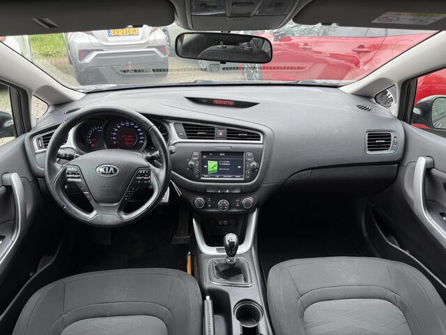 KIA CEE D cee'd Sportswagon 1.6 GDI First Edition | Trekhaak | Cruise Control | Camera | PDC A