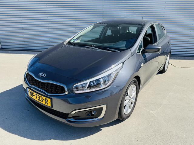 KIA CEE D cee'd 1.6 GDI ComfortPlusLine Navigator Trekhaak | Nette Ceed !