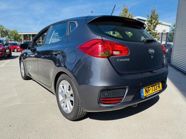 KIA CEE D cee'd 1.6 GDI ComfortPlusLine Navigator Trekhaak | Nette Ceed !