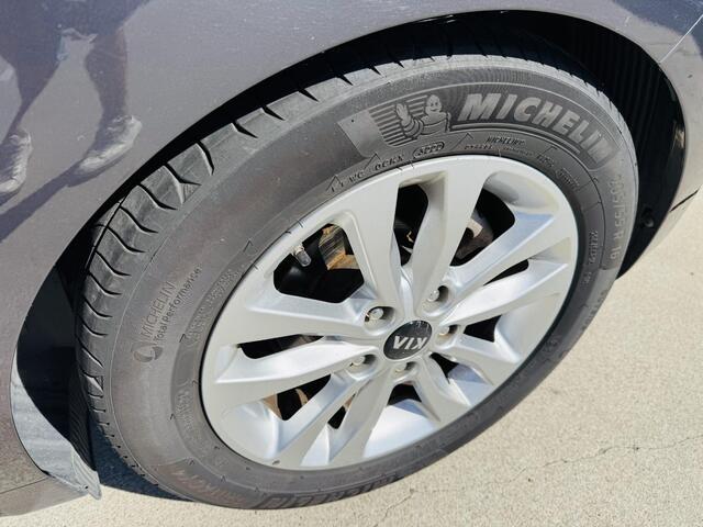 KIA CEE D cee'd 1.6 GDI ComfortPlusLine Navigator Trekhaak | Nette Ceed !