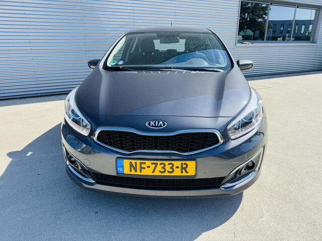 KIA CEE D cee'd 1.6 GDI ComfortPlusLine Navigator Trekhaak | Nette Ceed !