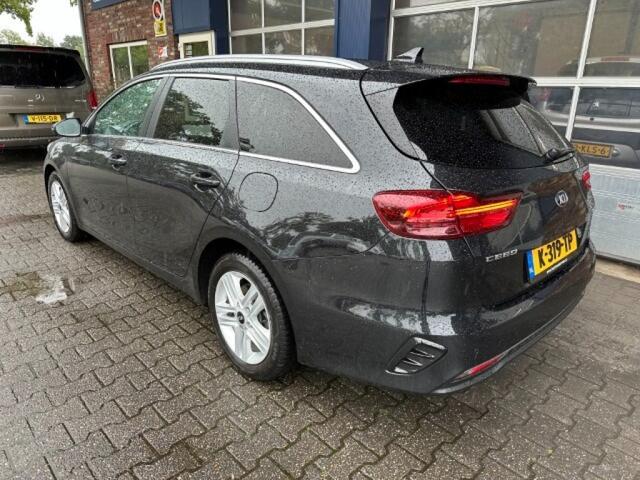 KIA CEE D 1.0 T-GDI DYN.PLUSL. CAMERA. STUUR EN STOEL VERWARMING.