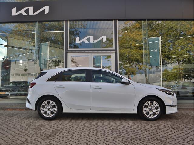 KIA CEE D Ceed 1.0 T-GDi DynamicLine | Climate Control | Cruise Control | Navigatie | Camera | 6-bak | Tot 10Jr. Kia-Garantie