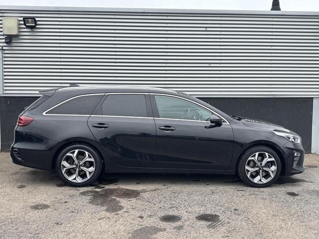 KIA CEE D Ceed Sportswagon 1.0 T-GDi GT-PlusLine Schuif/kanteldak, Dodehoekdetectie, Stoelkoeling, Stoelverwarming, Stuurwiel verwarmd, Seat memory, JBL, Nieuw geleverd en onderhouden, BTW-auto, 1e eing.