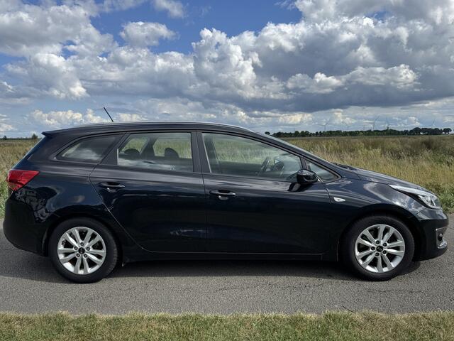 KIA CEE D cee'd Sportswagon 1.0 T-GDi First Edition NAVI/ECC/CAMERA