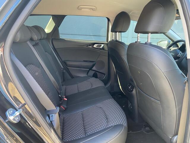 KIA CEE D Ceed SW 1.0 T-GDi DynamicPlusLine | Stoel/Stuurwielverwarming | Keyless Go | Elektr. Achterklep | Navigatie | Cruise control adaptief |