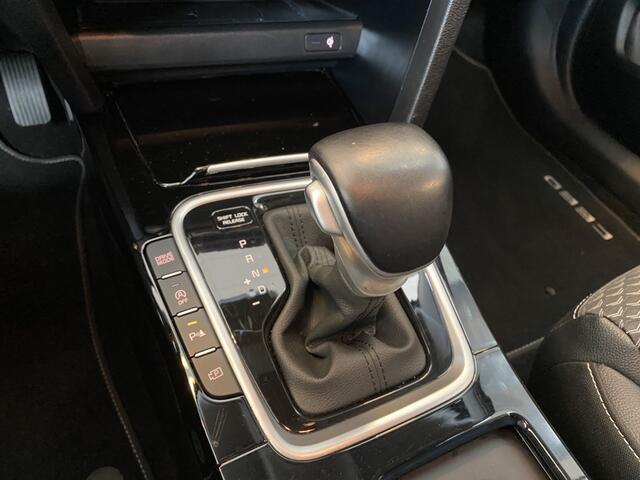 KIA CEE D Ceed Sportswagon 1.0 T-GDi MHEV DynamicPlusLine,NL Auto,1e Eigenaar 100% Onderhouden,Automaat,Navigatie,Achteruitrijcamera,Spraakbediening,Trekhaak,Keyless,Climate&Cruisecontrol Adaptief,Telefoonlader,Stoel&Stuurverwarming,16 Inch Lmv