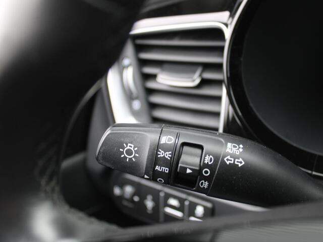 KIA CEE D Ceed Sportswagon 1.5 T-GDi DynamicPlusLine | Stoel- & stuurverwarming | Camera | Clima | Cruise | LED | Navi | Elek. achterklep | 16" LM |