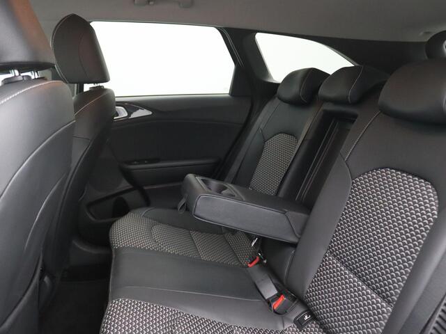 KIA CEE D Ceed Sportswagon 1.6 GDI PHEV Dynamicplusline 141PK Aut. Adaptieve Cruise Controle, LED Koplampen, Keyless, Stoel-Stuurverwarming, Achteruitrijcamera, Trekhaak, 17" LM Velgen