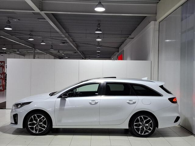 KIA CEE D Ceed Sportswagon 1.0 T-GDi GT-Line Stoel en stuur verwarming, schuif / kantel dak, Navigatie, Camera.