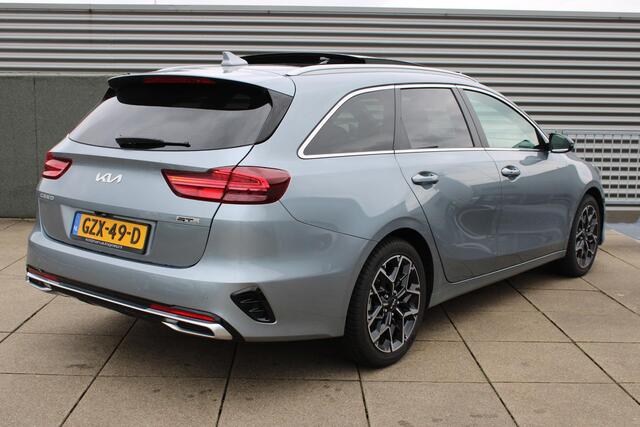 KIA CEE D Ceed Sportswagon 1.5 T-GDi GT-PlusLine Navigatie / Camera / Schuifdak