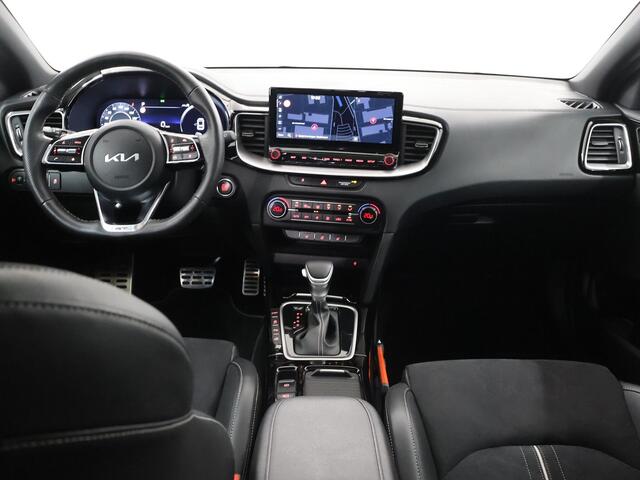 KIA CEE D Ceed 1.5 T-GDi GT-Line | Panoramadak | Stoel/Stuurwielverwarming | Navigatie | Parkeercamera | Climate control