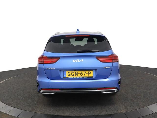 KIA CEE D Ceed Sportswagon 1.5 T-GDi GT-Line Apple Carplay/Android Auto - Cruise Control - Dodehoekdetectie - Panorama Dak - Navigatie - Fabrieksgarantie tot 07-2031
