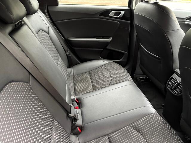 KIA CEE D 1.0 T-GDI MHEV Automaat Navigatie Haf Leder Trekhaak afnb