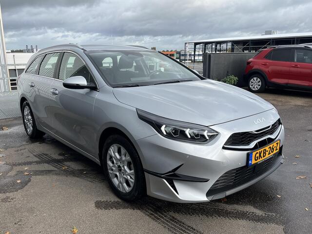 KIA CEE D Ceed Sportswagon 1.5 T-GDi DynamicLine Trekhaak, navigatie Apple CarPlay/Android Auto, parkeersensoren v&a, cruise control, 1e eign. BTW-auto