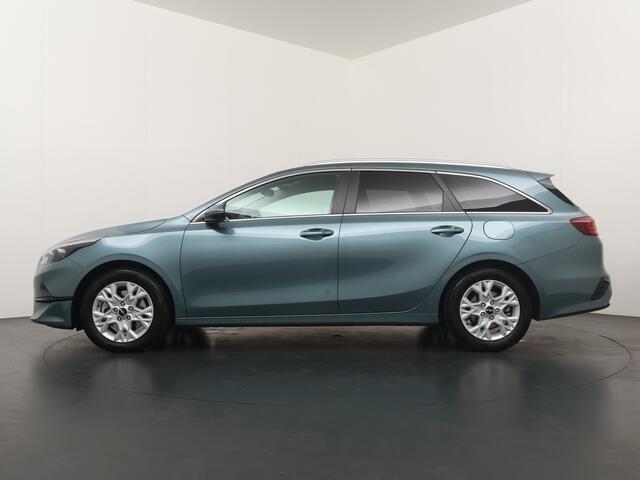 KIA CEE D Ceed Sportswagon 1.5 T-GDi DynamicPlusLine - Navigatie - Stoel/Stuur Verwarming - Dodehoek Detectie - LED Koplampen - Fabrieksgarantie tot 2031