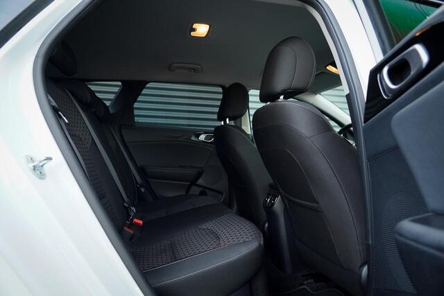 KIA CEE D Ceed Sportswagon 1.6 GDI PHEV DynamicLine / Navi / Carplay / Stoel&Stuurverwarming