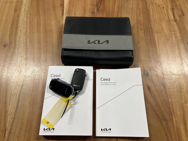 KIA CEE D Ceed Sportswagon 1.0 T-GDi *GT-Line* Leder/Alcantara / Stuurverwarming / Camera / Apple Carplay / LED / Lane Assist / 17"LMV