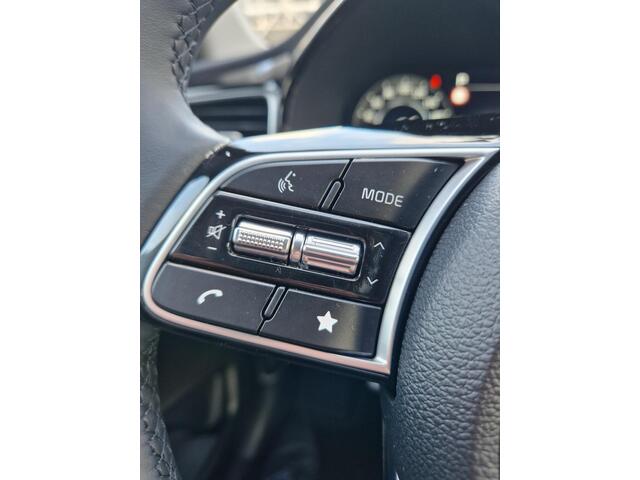 KIA CEE D Ceed Sportswagon 1.5 T-GDi DynamicPlusLine DCT7 Automaat | Stoel- en stuurwielverwarming | Parkeersensoren achter | Adaptieve cruise control | Dodehoekassistentie |