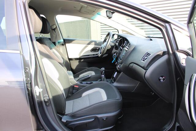 KIA CEE D cee'd Sportswagon 1.6 GDI DynamicLine Navigatie / Trekhaak / Compleet onderhouden