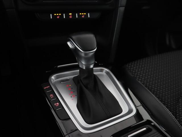 KIA CEE D Ceed 1.4 T-GDi DynamicPlusLine | Stoel & stuurverwarming | Adaptive cruise | Trekhaak | Camera | Carplay | Full LED | Navigatie | Climate control | DAB | File Assistent