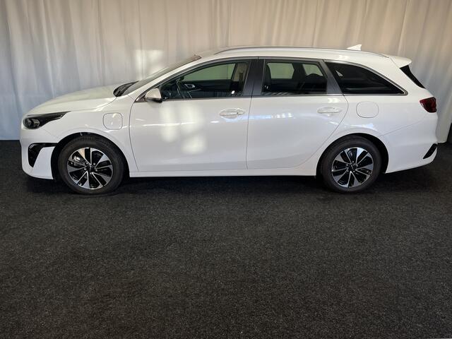 KIA CEE D Ceed Sportswagon 1.6 GDI PHEV PLUG-IN DynamicLine 1E EIGN/ECC/CAMERA/APPLE/LMV