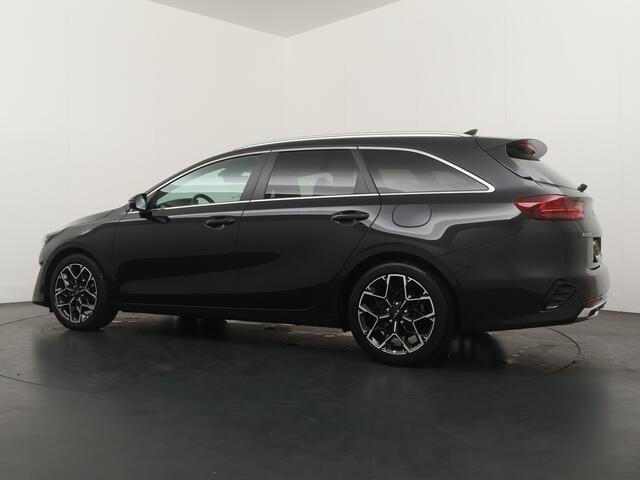 KIA CEE D Ceed Sportswagon 1.5 T-GDi GT-Line AUTOMAAT Automatische achterklep - Keyless entry - Achteruitrij camera - Stoel/Stuur verwarming - Adaptieve cruise control - Schuif/kantel dak - Apple Carplay/Android Auto - Fabrieksgarantie t/m 13-10-2030