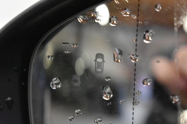 KIA CEE D Ceed Sportswagon 1.6 GDI PHEV DynamicPlusLine SOH 99% Cam Dhoek El-Aklep Winterpack