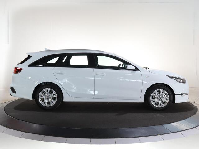 KIA CEE D Ceed Sportswagon 1.0 T-GDi ComfortLine | Klimaatregeling | Dakrails | Cruise control | Achteruitrijcamera | Navigatie |