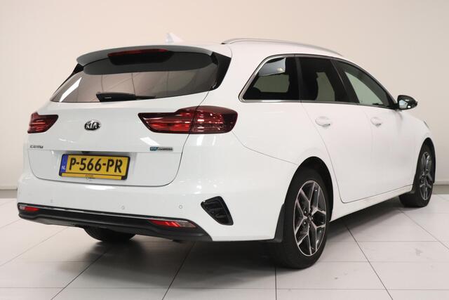 KIA CEE D Ceed Sportswagon 1.5 T-GDi DynamicPlusLine | cruise control | Camera | Climate control | Stuur & stoelverwarming | AppleCarplay AndroidAuto navigatie | Trekhaak |