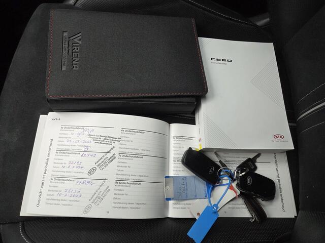 KIA CEE D Ceed Sportswagon 1.5 T-GDi MHEV GT-Line Edition | Trekhaak afneembaar | Adaptive cruise control | Stoelverwarming | Stuurwielverwarming | JBL Speakers | Camera