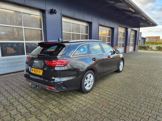 KIA CEE D 1.5 T-GDI DYNAMICLINE, TREKHAAK, CAMERA, APPLECARPLAY/ANDROID AUTO, ALL IN PRIJS.