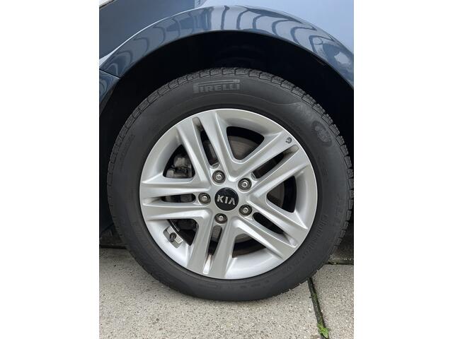 KIA CEE D Ceed 1.0 T-GDi DynamicLine | CAMERA | NAVI | CARPLAY / ANDROID | CRUISE CONTROL | PDC | LMV 16'' | CLIMATE CONTROL | BLUETOOTH | DAB