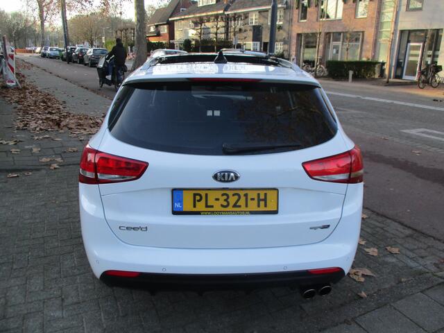 KIA CEE D cee'd Sportswagon 1.0 T-GDi GT-Line Summer Edition / AIRCO / NAVI / GLAZEN-DAK / NW-STAAT / 200dkm