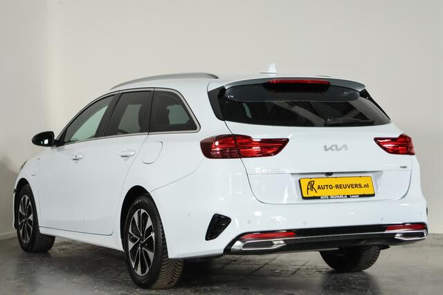 KIA CEE D Ceed Sportswagon 1.6 GDI PHEV DynamicLine / LED / Aut / ACC / Navi / CarPlay / Cam
