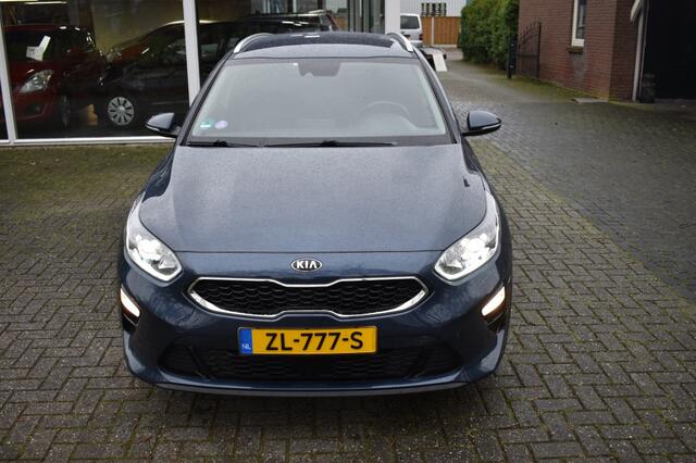 KIA CEE D Ceed Sportswagon 1.4 T-GDi Dynamic.PlusLine. NAVI CAMERA CARPlAY CLIMA