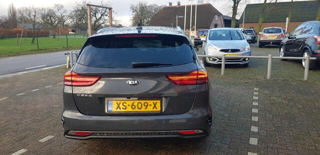 KIA CEE D Ceed Sportswagon 1.4 T-GDi ExecutiveL