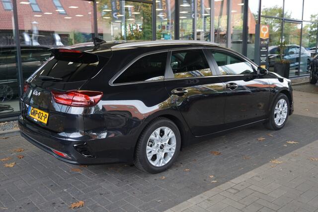 KIA CEE D Ceed Sportswagon 1.5 T-GDi DynamicPlusLine | Trekhaak | Stoel-/stuurverwarming