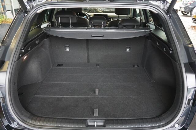 KIA CEE D Ceed Sportswagon 1.5 T-GDi DynamicPlusLine | Trekhaak | Stoel-/stuurverwarming