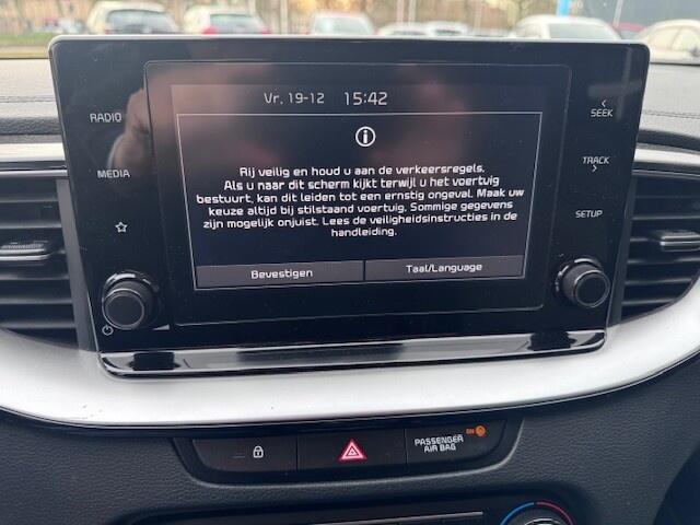 KIA CEE D Ceed Sportswagon 1.5 T-GDi 160 pk Dynamic Plusline. Automaat. lage km. stand